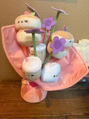 Smoko Plush Friends Bouquet NWT
